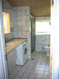 Grossen Badezimmer mit Waschmaschiene/Trockner